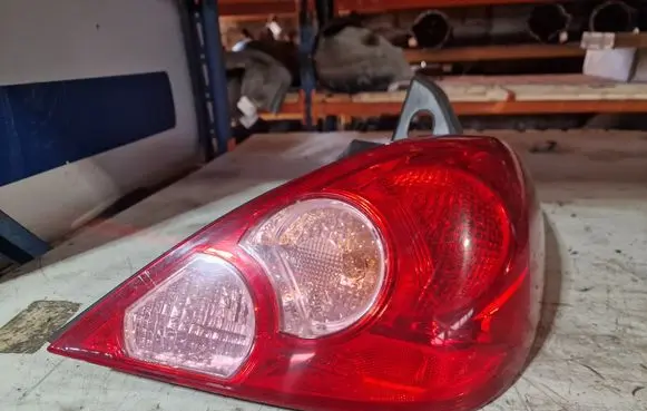 Nissan Tiida C11 Rear/tail lights