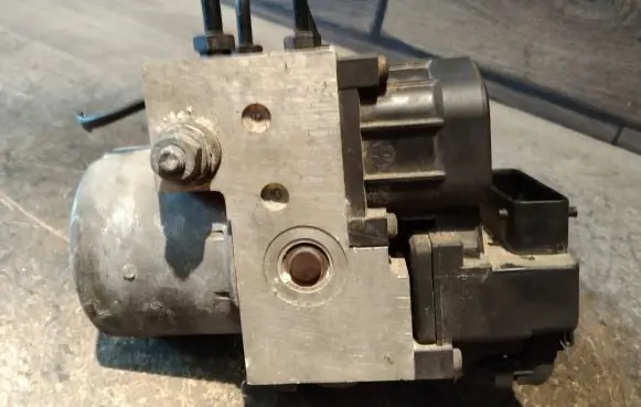 Audi A4 S4 B5 8D ABS Pump 0273004132