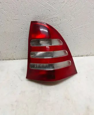 Mercedes-Benz C W203 Rear/tail lights 15355900 153542 E11091