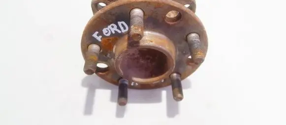 Ford Mondeo Mk III Rear wheel hub