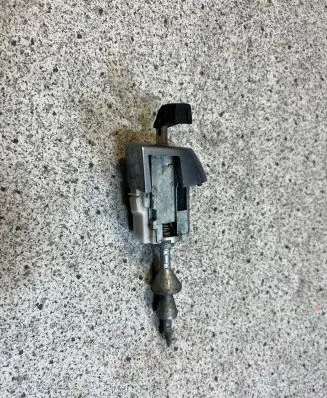 BMW 3 E90 E91 Front door lock (next to the handle) 