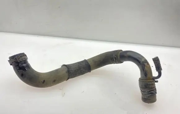 Toyota Auris 150 Engine coolant pipe/hose