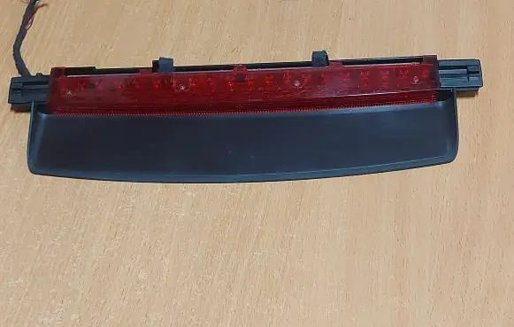 Audi A6 S6 C6 4F Third/center stoplight 4F5945097