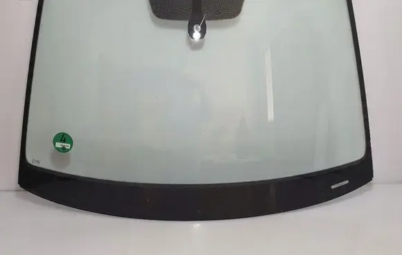Volkswagen Golf VII Front windscreen/windshield window 
