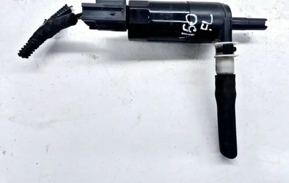 Volvo V50 Headlight washer pump 5902060251P