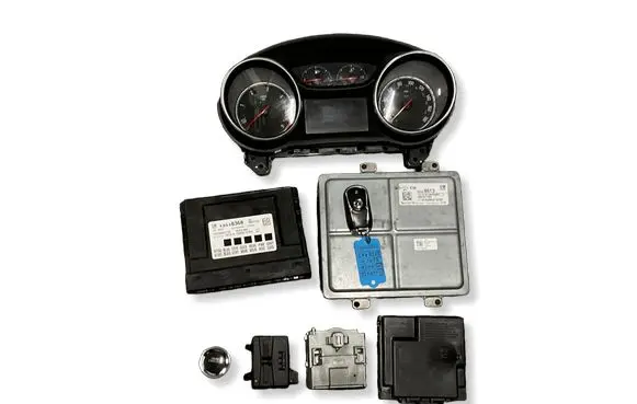 Opel Insignia B Engine ECU kit and lock set 131010100000X 55508613 395357783