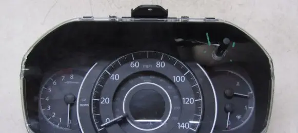 Honda CR-V Speedometer (instrument cluster)