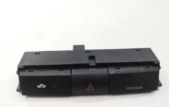 Toyota Corolla Verso AR10 Hazard light switch 153965