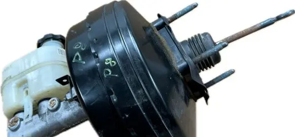 GMC Yukon Master brake cylinder 84602473