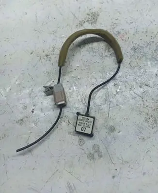 Toyota Corolla Verso AR10 Aerial GPS antenna 8686064010