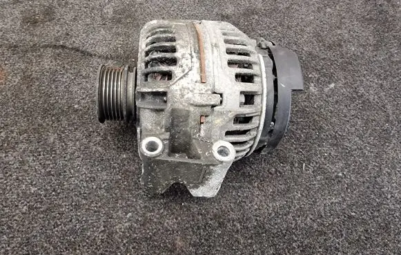 Skoda Octavia Mk2 (1Z) Generator/alternator 06B903016AB