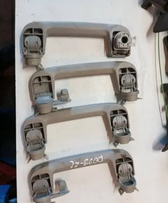 Volvo S60 A set of handles for the ceiling 39808675