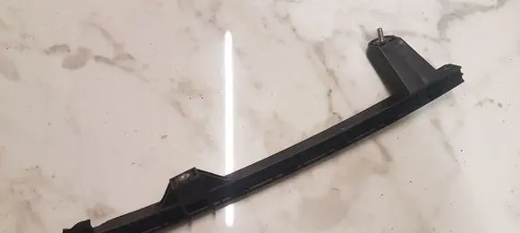 KIA Ceed Rear door window/glass frame 835351H000