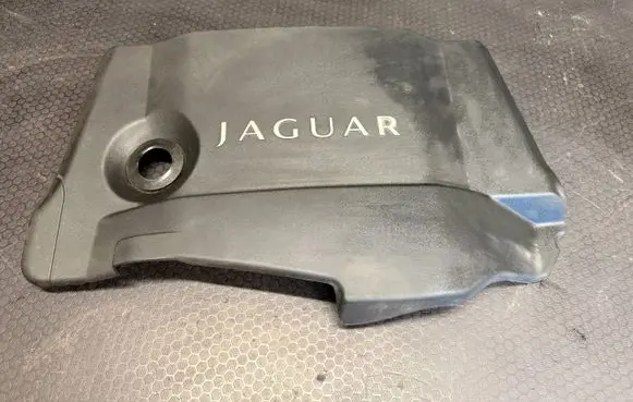 Jaguar XF X250 Engine cover (trim)