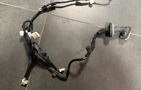 Toyota Yaris Cross Rear door wiring loom 82153-0DD80