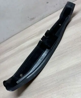 Volvo S90, V90 Fender end trim 31688206