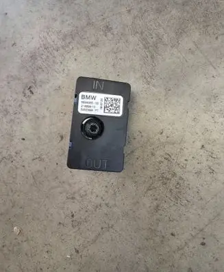 BMW 2 F44 Aerial antenna amplifier 6839355