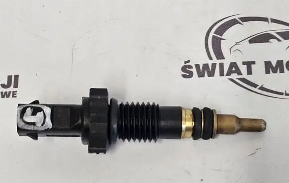 BMW 3 E90 E91 Coolant temperature sensor 7797957