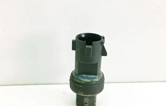 Sensor