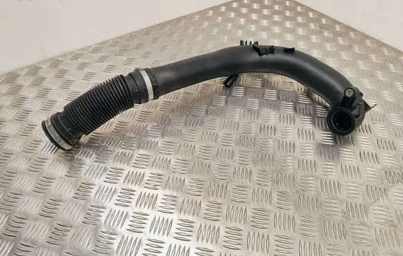 Renault Espace V (RFC) Turbo air intake inlet pipe/hose S6000391