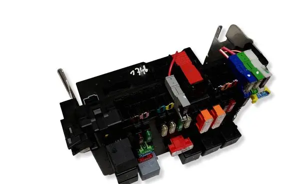 Mercedes-Benz S W221 Fuse module A2215402550