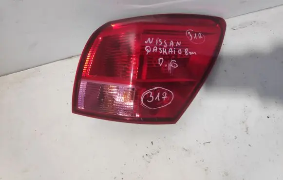 Nissan Qashqai Rear/tail lights