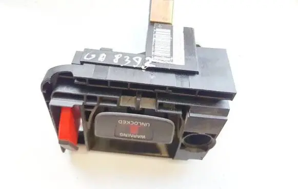Volvo V50 Seat back rest lock catch 8621650 8621652