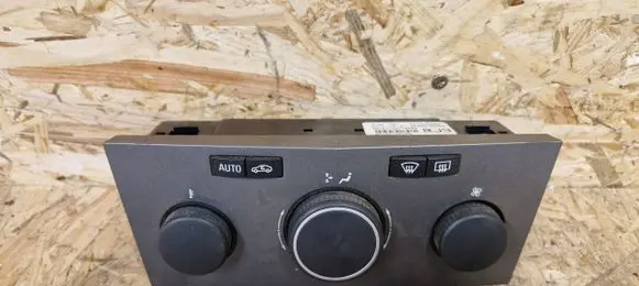 Opel Zafira B Climate control unit 901512570000 13168100