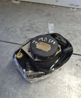 Mercedes-Benz Sprinter W901 W902 W903 W904 Front seatbelt