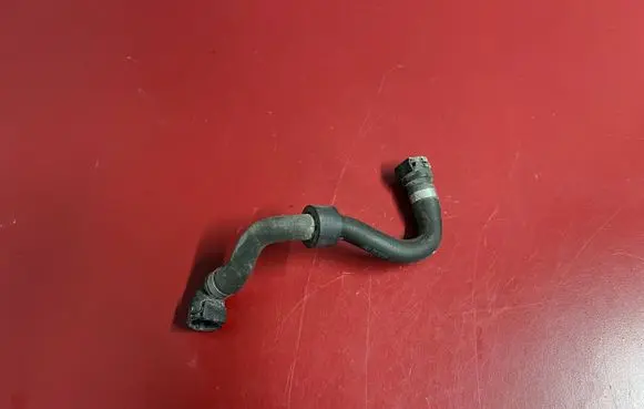 BMW X1 F48 F49 Engine coolant pipe/hose 7617374