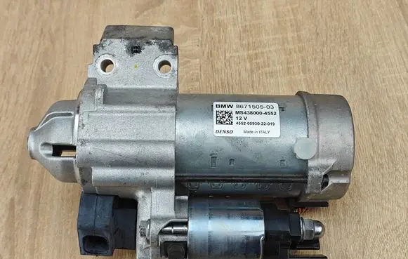 BMW 5 G30 G31 G38 Starter motor 8671505
