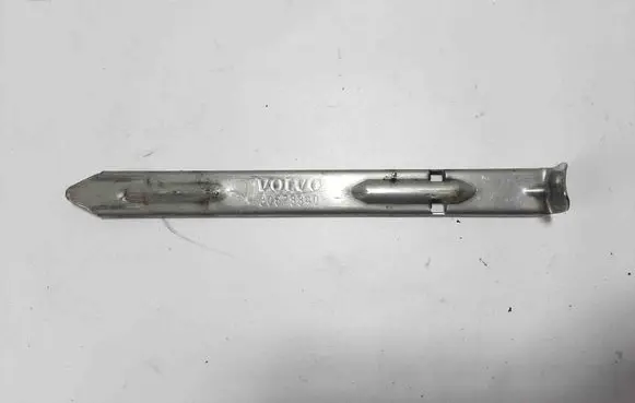 Volvo XC70 Headlight/headlamp mounting bracket 30678340