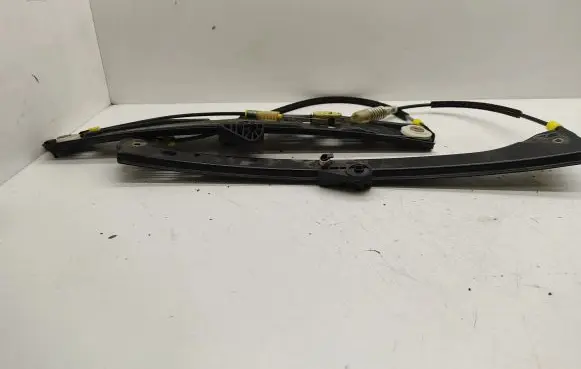 BMW 7 E65 E66 Front window lifting mechanism without motor 7138862E 8223826S