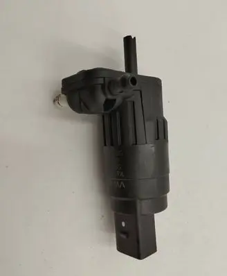 Volkswagen Golf VI Windscreen/windshield washer pump 1K6955651 515007137