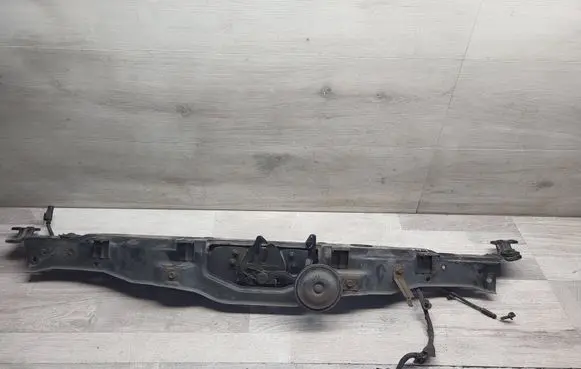 Top upper radiator support slam panel