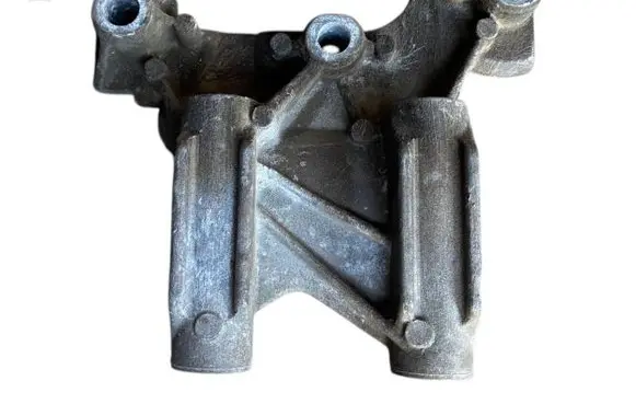 Volkswagen Transporter - Caravelle T5 Engine mounting bracket 070199343A