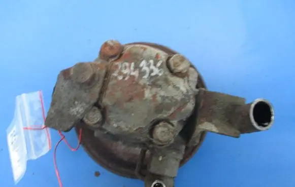 KIA Clarus Power steering pump