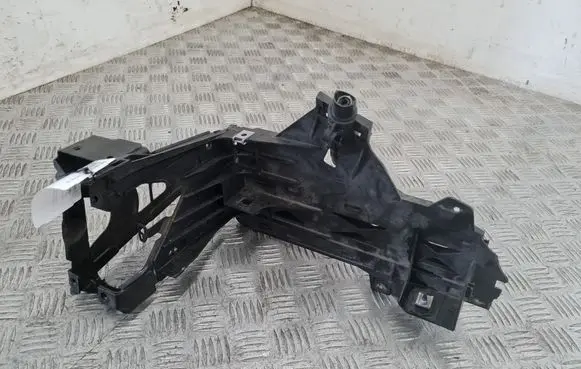 BMW 5 F10 F11 Headlight/headlamp mounting bracket 11071510