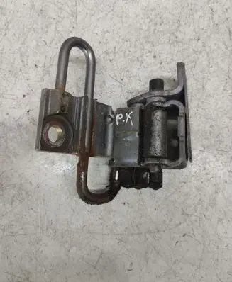 Audi A6 S6 C6 4F Front door lower hinge 