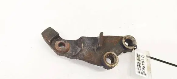 Honda Civic Engine mounting bracket 