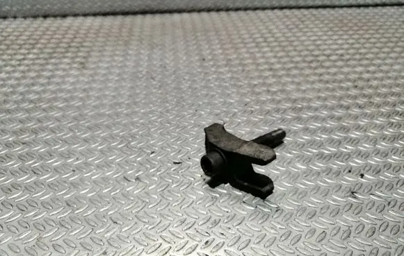 Volkswagen Crafter Fuel Injector clamp holder