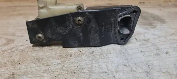 Volvo V70 Fuel tank cap lock motor 9483311