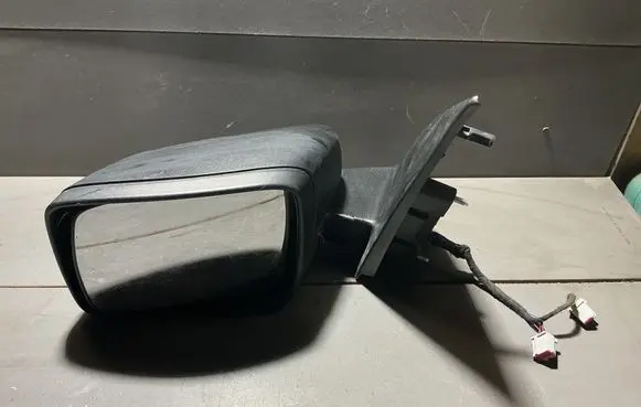 Land Rover Freelander 2 - LR2 Front door electric wing mirror 