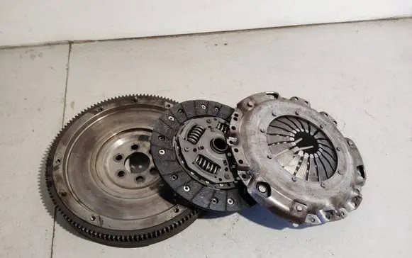 Seat Ibiza IV (6J,6P) Clutch set kit 045105273