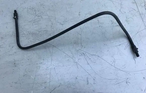 Opel Zafira B Fuel line pipe 13174609