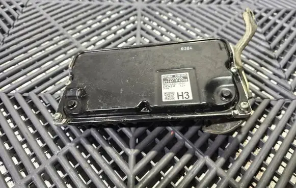 Toyota C-HR I Engine control unit/module 89661F4320 MB2768003960