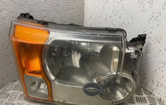Land Rover Discovery 3 - LR3 Headlight/headlamp XBC500022 H242ARDM 10016482