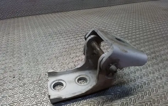 Citroen Jumpy Front door upper hinge