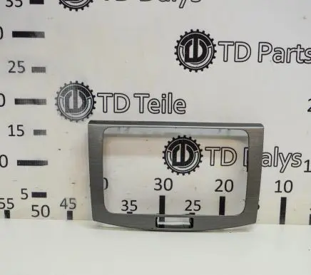 Volkswagen PASSAT B7 Radio/GPS head unit trim 3AA858069D