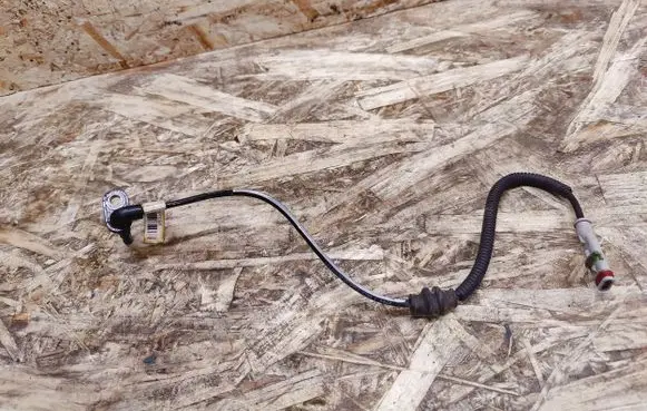 Cadillac XTS ABS brake wheel speed sensor 23460590